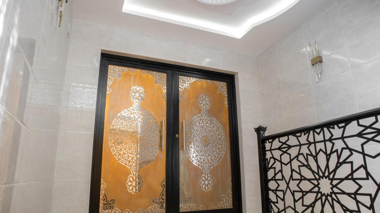 אל-מדינה Comfortable & Big Family Apartments 10Mins Drive To Al-Masjid -Nabawi - Nozol Noor 2 מראה חיצוני תמונה