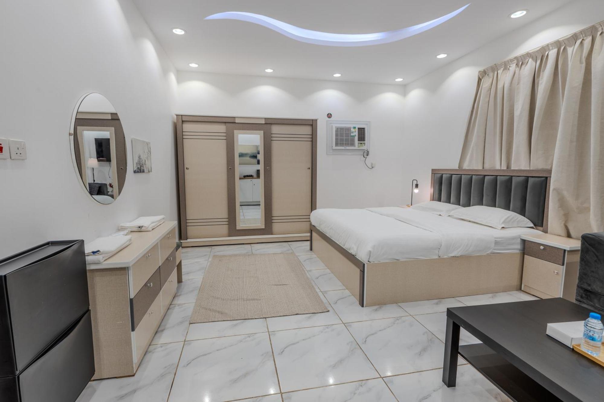 אל-מדינה Comfortable & Big Family Apartments 10Mins Drive To Al-Masjid -Nabawi - Nozol Noor 2 מראה חיצוני תמונה